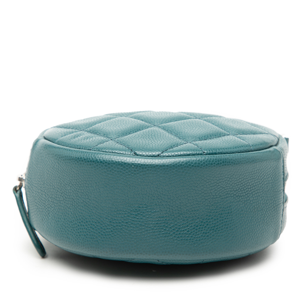 Pre-Loved Chanel CC Quilted Caviar Round Clutch With Chain - Picture 3 of 8